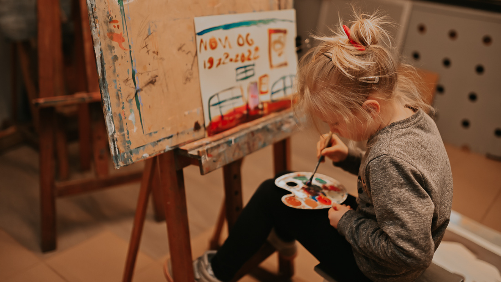 E.ART | TYMCZASEM W PRACOWNI MALARSKIEJ…